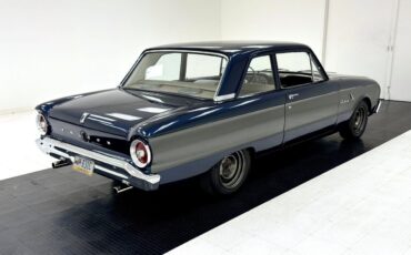 Ford-Falcon-Berline-1963-4