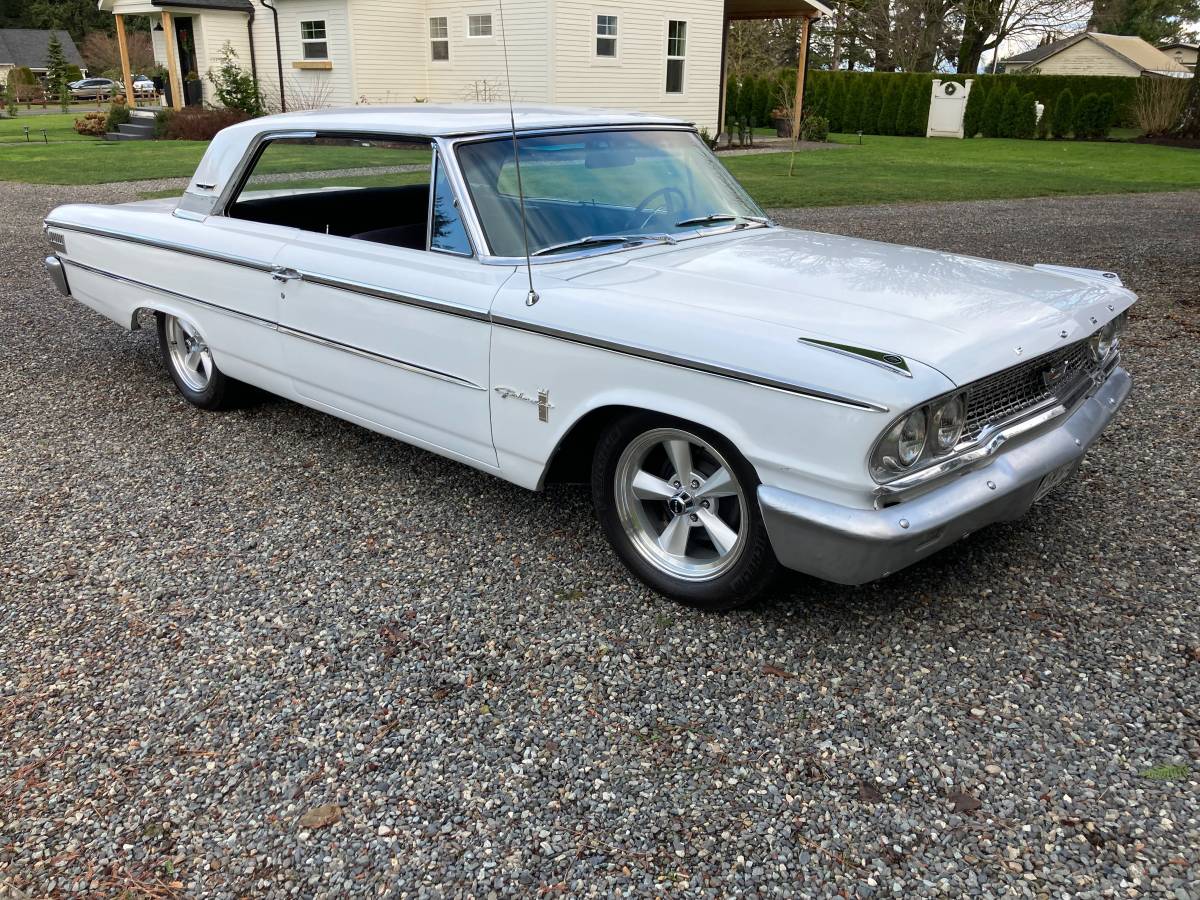 Ford-Galaxie-500-1963-2