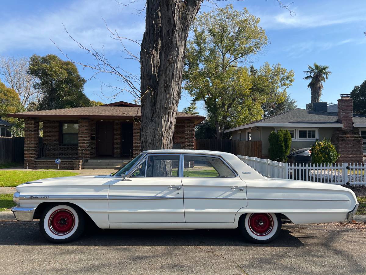 Ford-Galaxie-500-1964-1