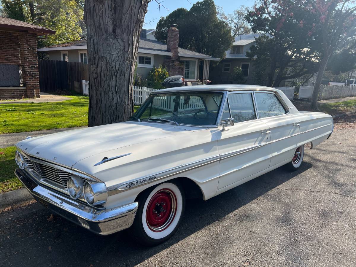 Ford-Galaxie-500-1964