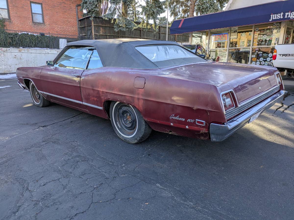 Ford-Galaxie-500-1969-1