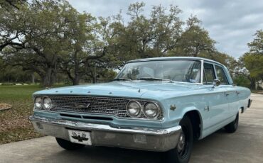 Ford-Galaxie-Berline-1963-2