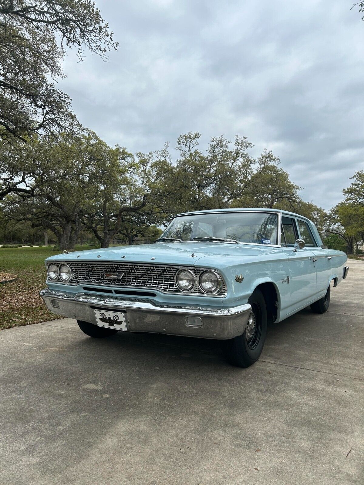 Ford-Galaxie-Berline-1963-2