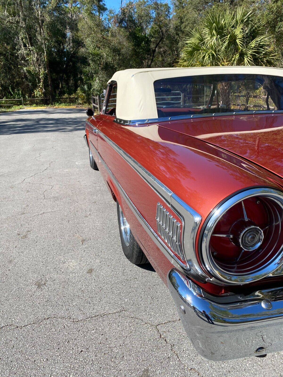 Ford-Galaxie-Cabriolet-1963-10