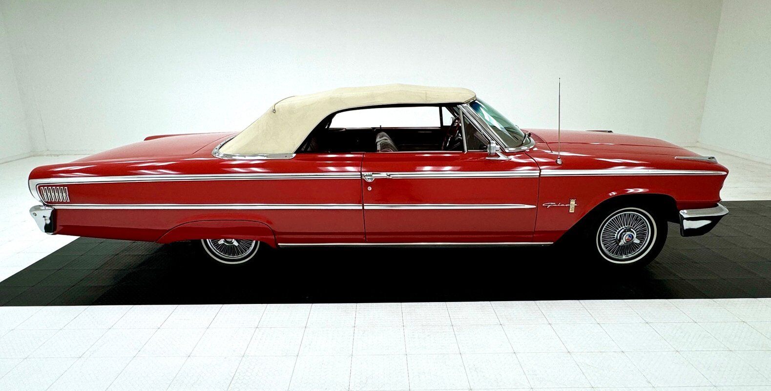 Ford-Galaxie-Cabriolet-1963-8