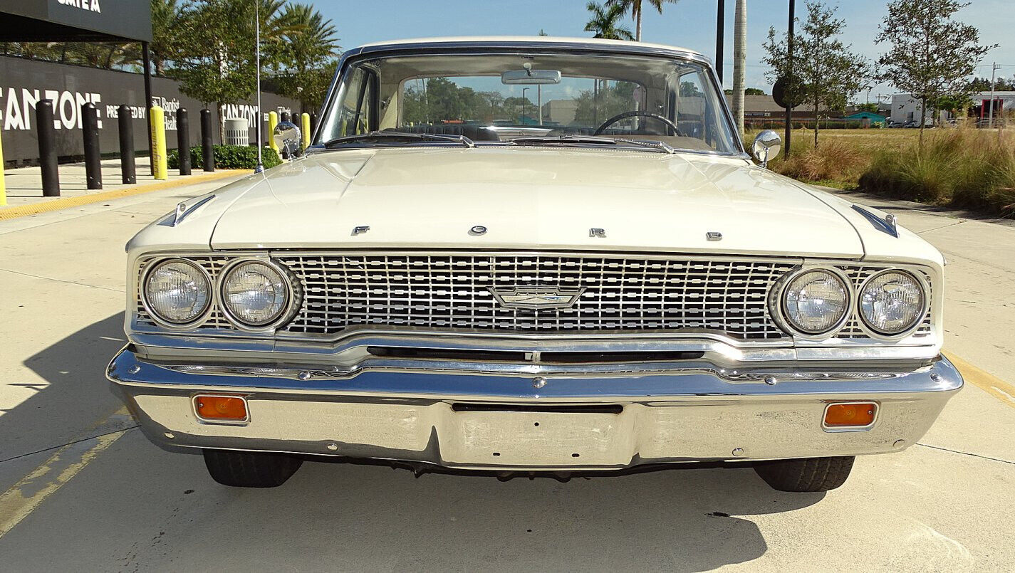 Ford-Galaxie-Coupe-1963-10