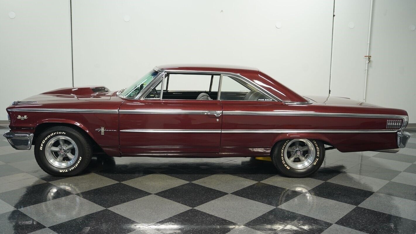 Ford-Galaxie-Coupe-1963-2