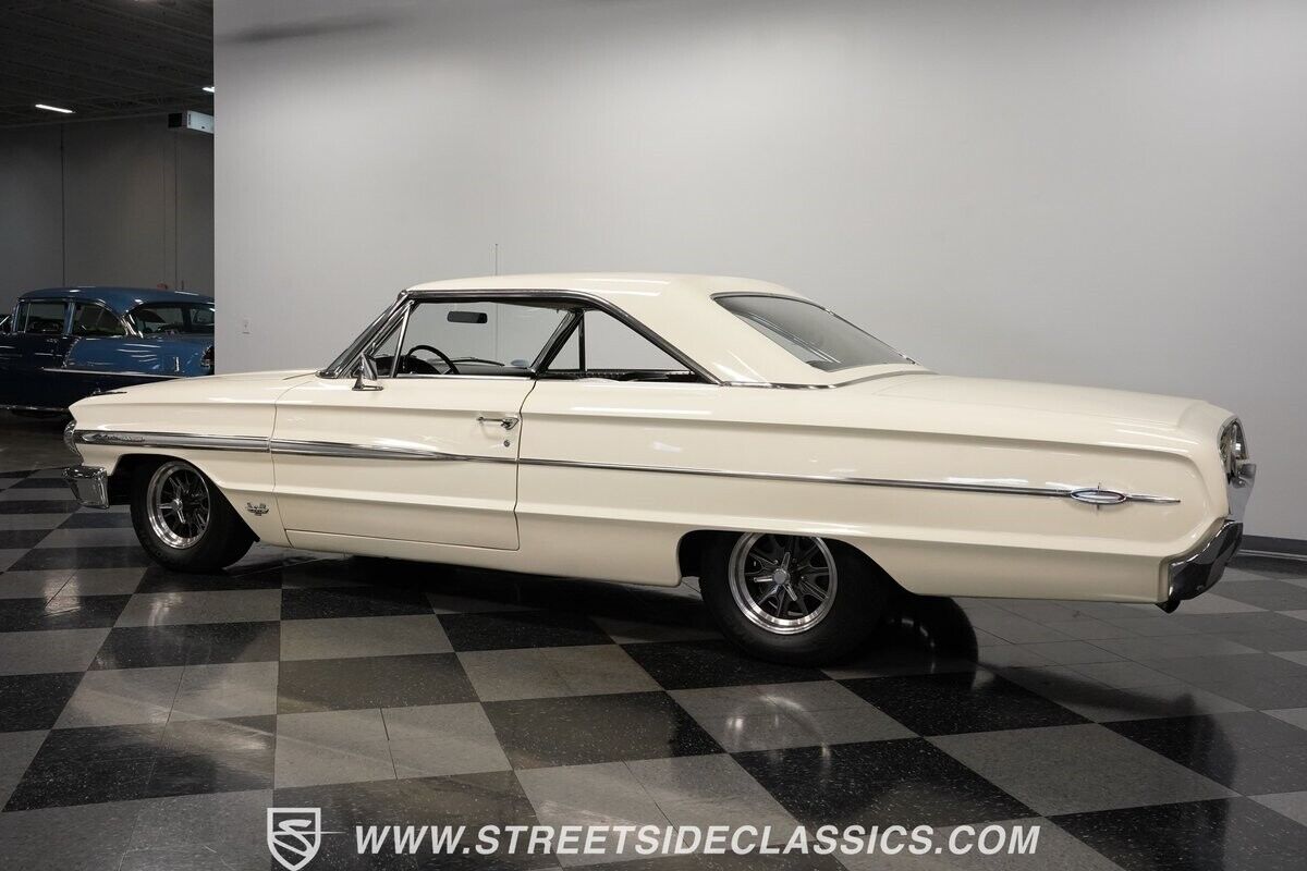 Ford-Galaxie-Coupe-1964-8