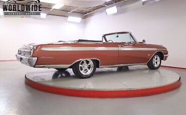 Ford-Galaxie-Sunliner-1962-5