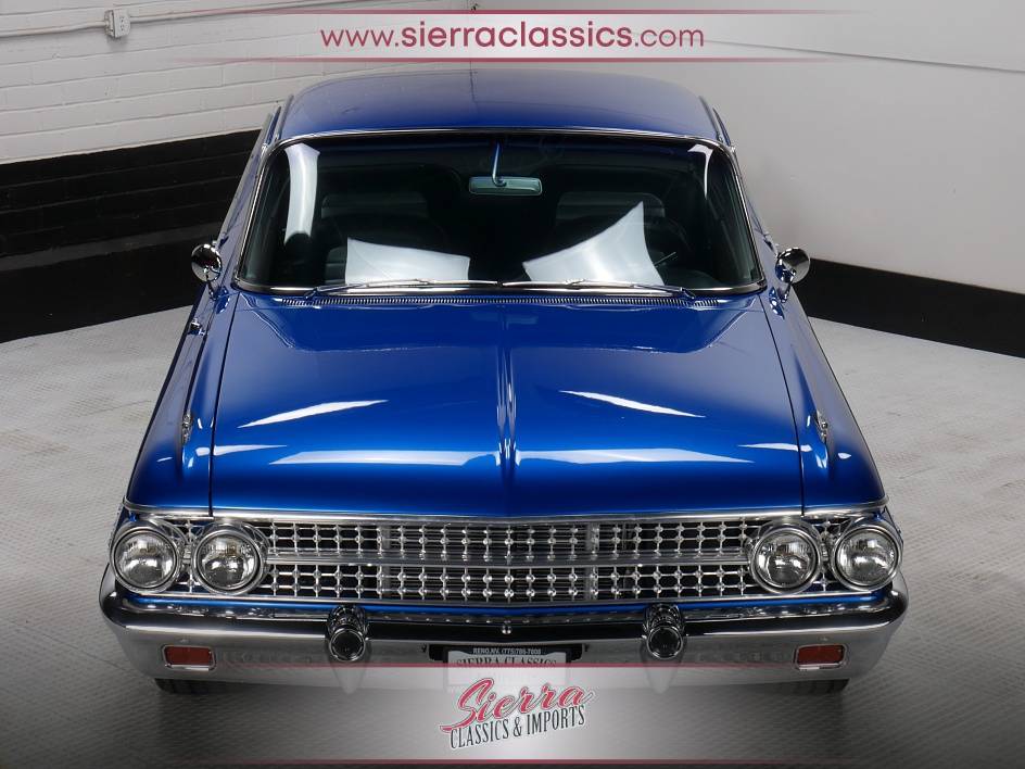 Ford-Galaxie-starliner-428-1961-1