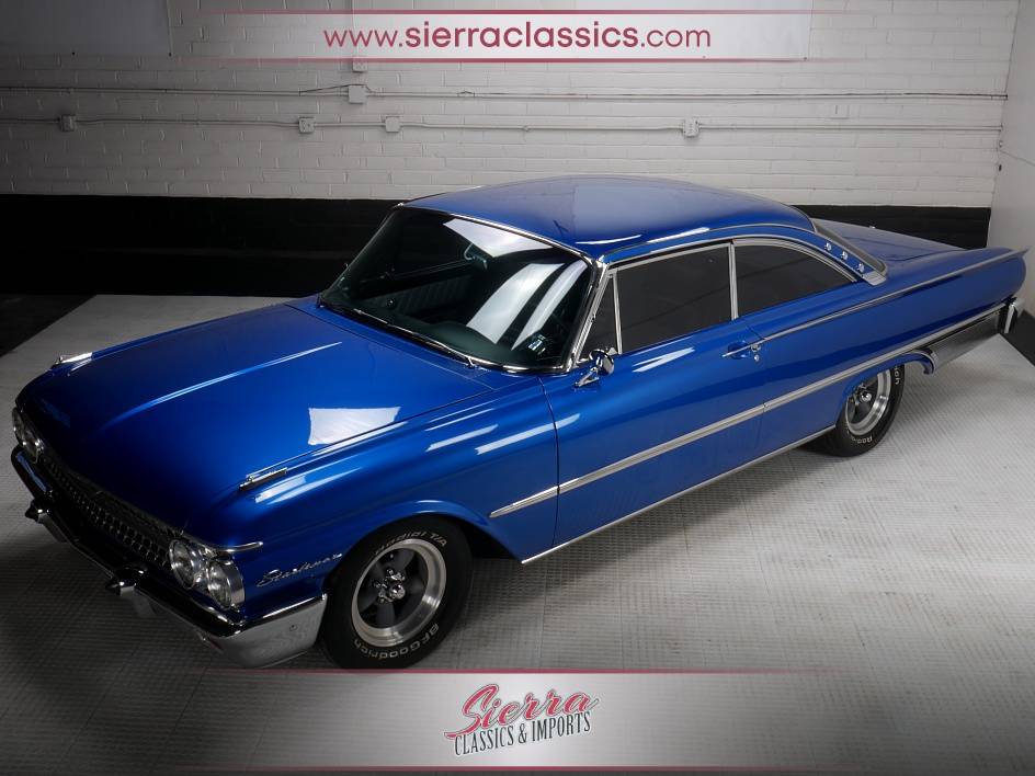 Ford-Galaxie-starliner-428-1961-5