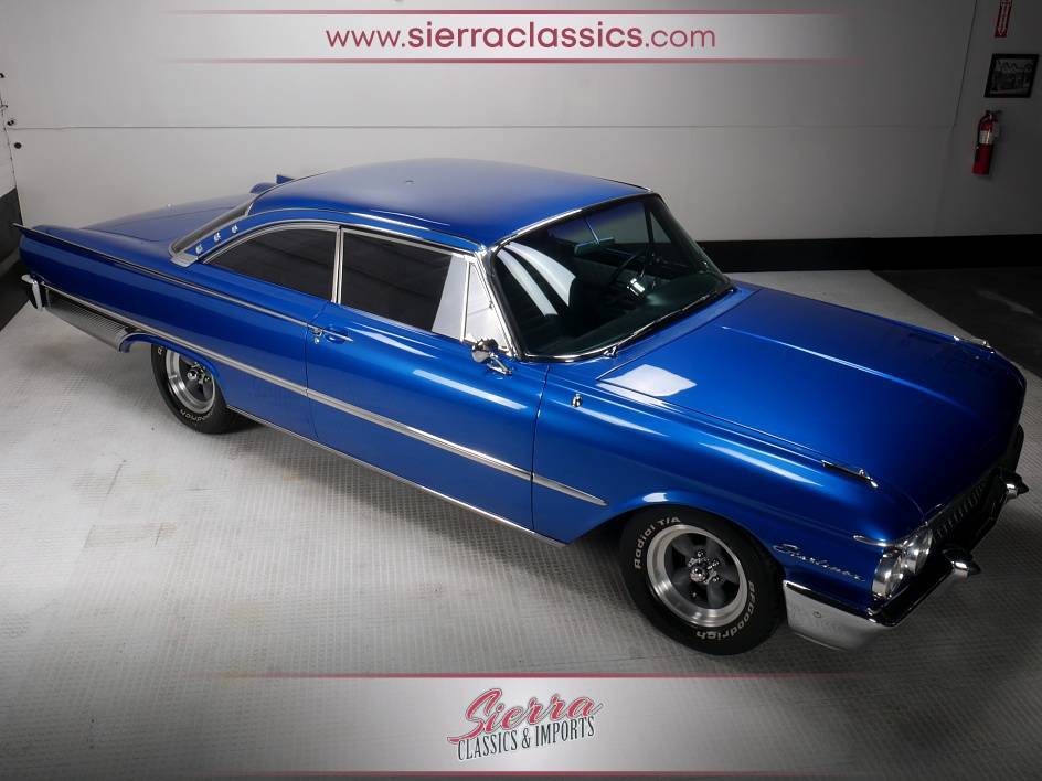 Ford-Galaxie-starliner-428-1961