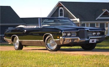 Ford LTD  year1}