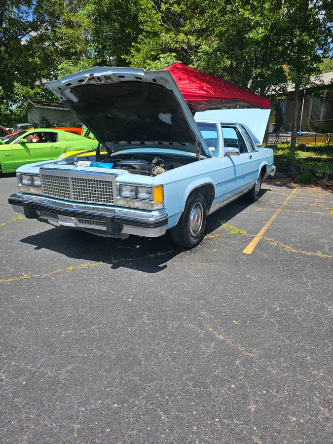 Ford-Ltd-1979-3