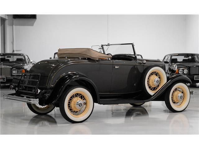 Ford-Model-18-Cabriolet-1932-6