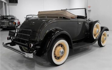 Ford-Model-18-Cabriolet-1932-7