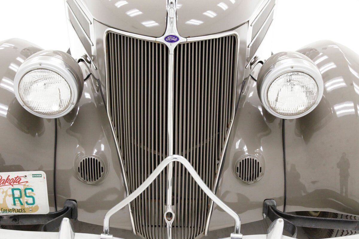 Ford-Model-48-Berline-1936-11