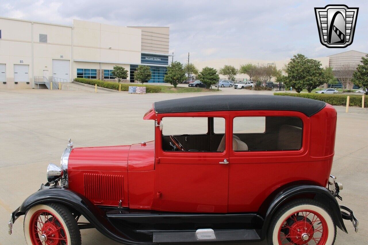 Ford-Model-A-1928-24