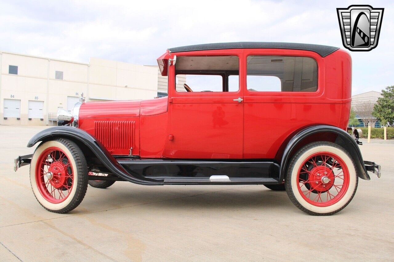 Ford-Model-A-1928-25