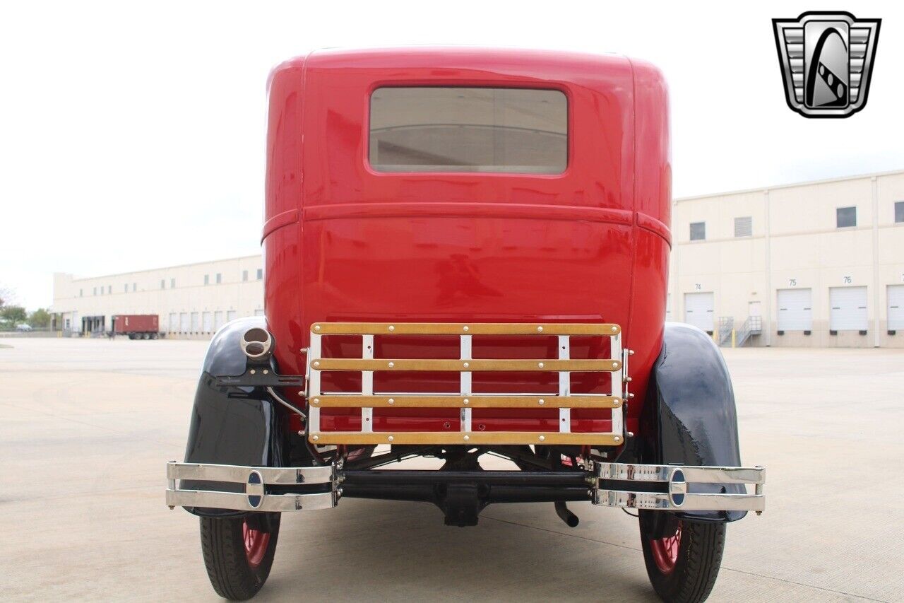 Ford-Model-A-1928-4