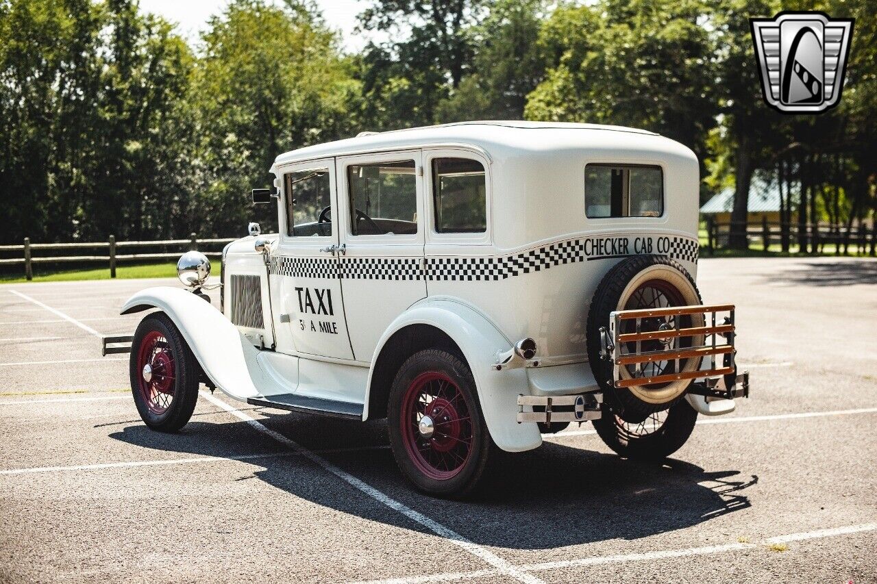 Ford-Model-A-1930-4