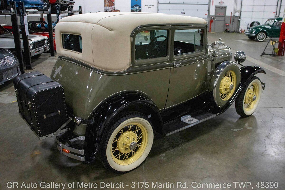 Ford-Model-A-1931-6