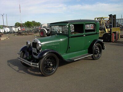 Ford-Model-A-Berline-1929-1