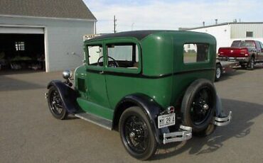 Ford-Model-A-Berline-1929-4