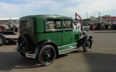 Ford-Model-A-Berline-1929-6