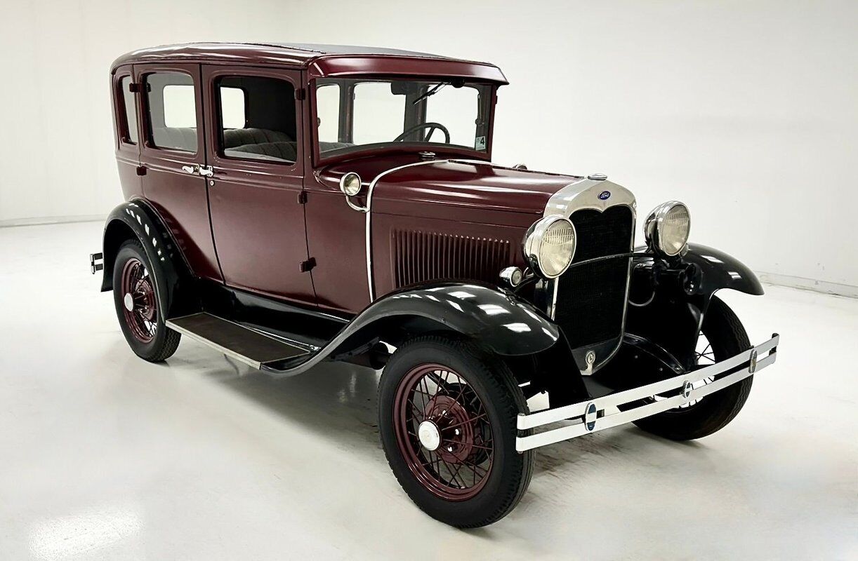 Ford-Model-A-Berline-1930-6