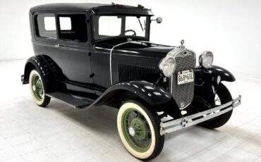 Ford-Model-A-Berline-1930-6