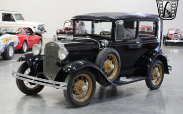 Ford-Model-A-Berline-1931-6