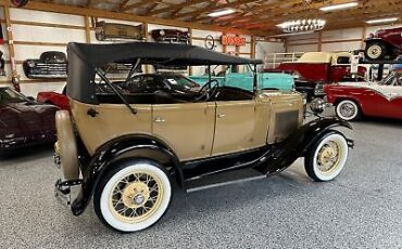 Ford-Model-A-Cabriolet-1931-14