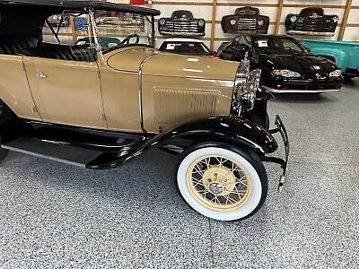 Ford-Model-A-Cabriolet-1931-17