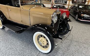 Ford-Model-A-Cabriolet-1931-18