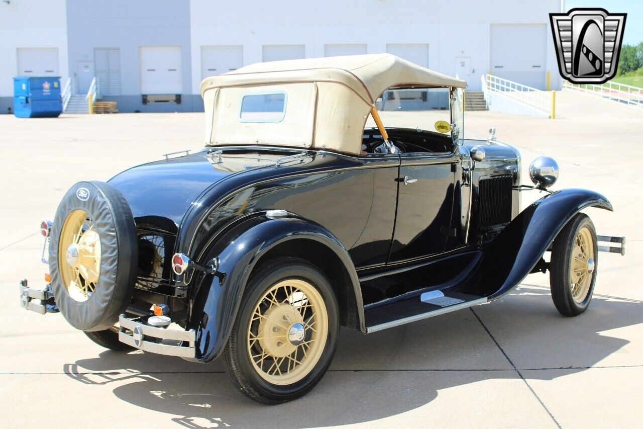 Ford-Model-A-Cabriolet-1931-7