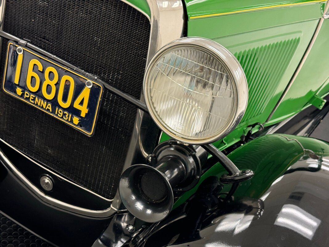 Ford-Model-A-Cabriolet-1931-9