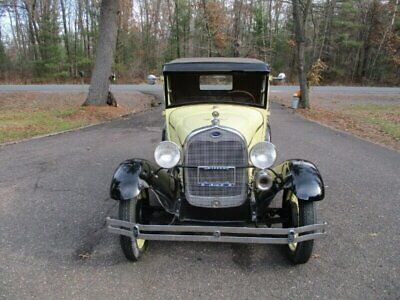 Ford-Model-A-Coupe-1928-1