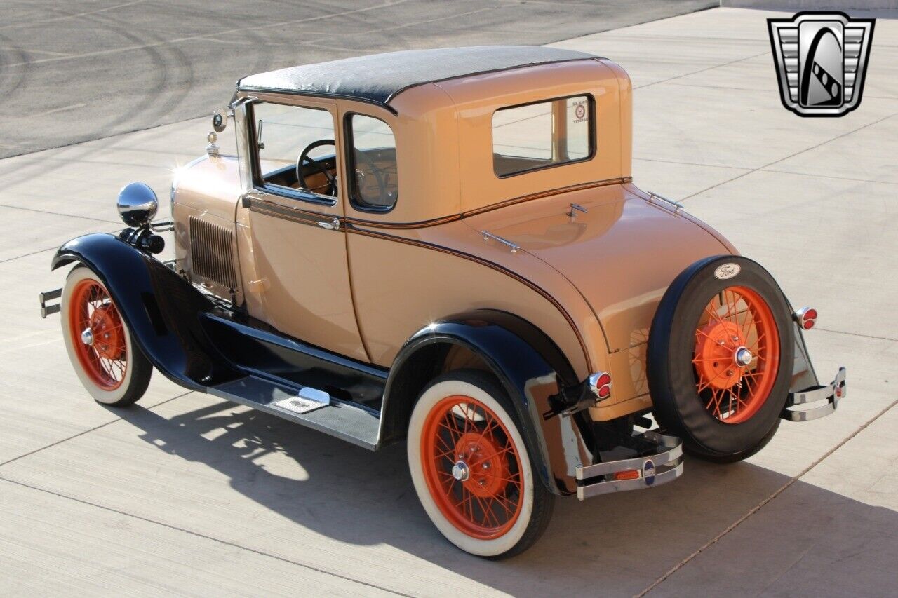 Ford-Model-A-Coupe-1929-9