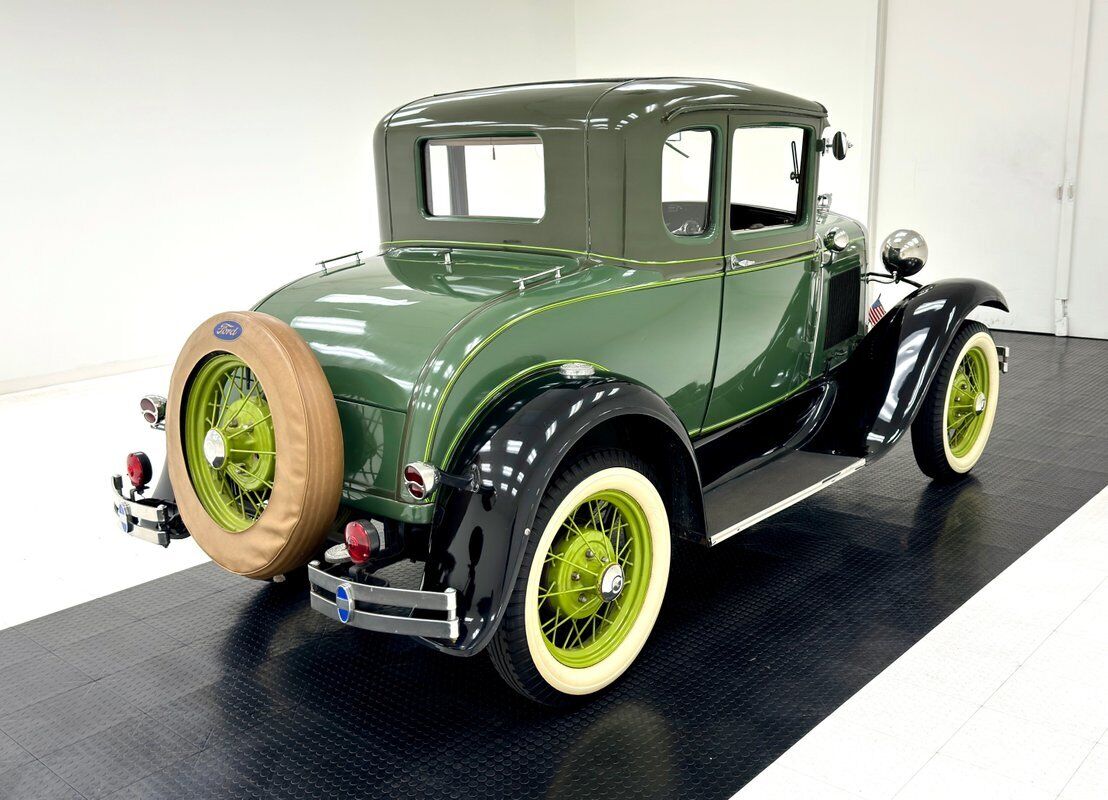 Ford-Model-A-Coupe-1930-4