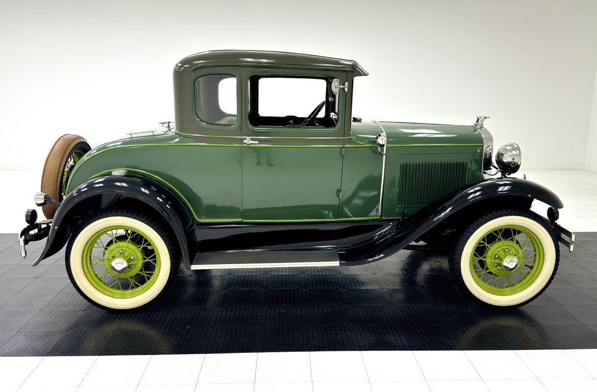 Ford-Model-A-Coupe-1930-5