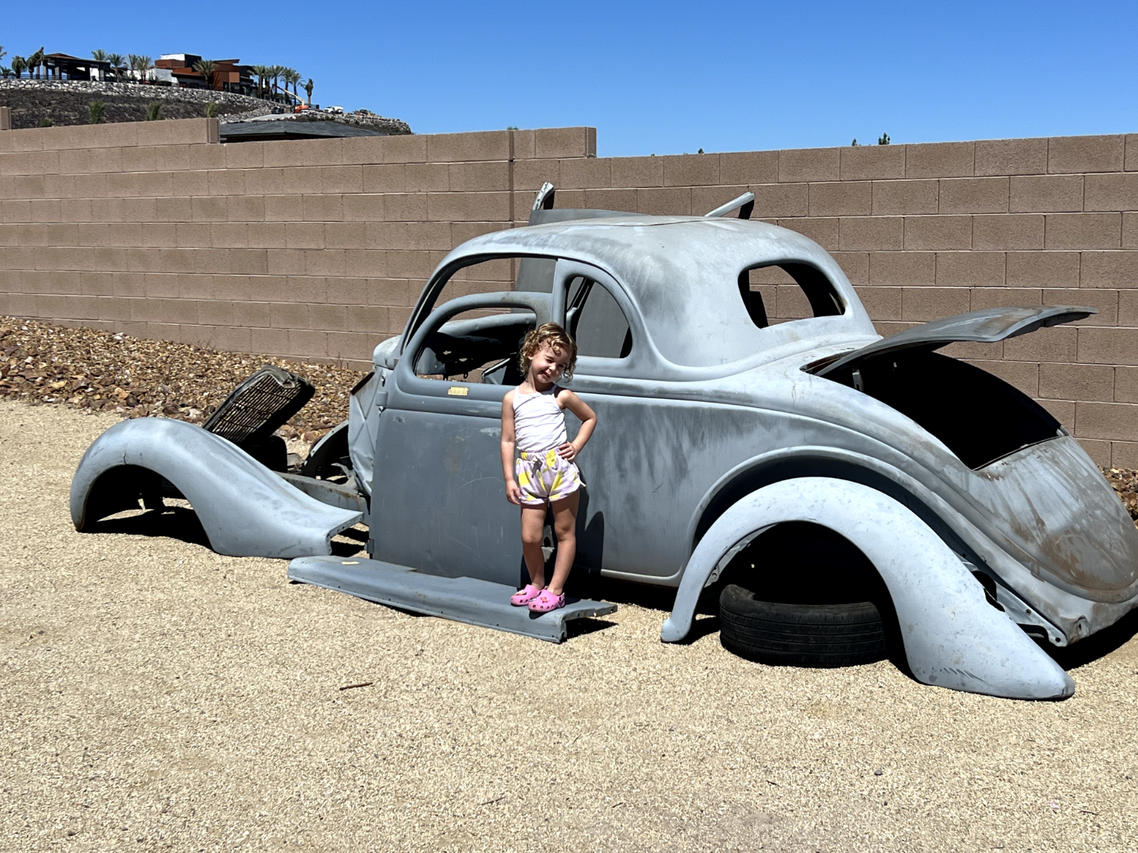 Ford-Model-A-Coupe-1935-1