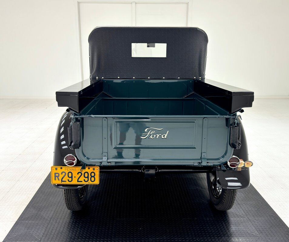 Ford-Model-A-Pickup-1928-3