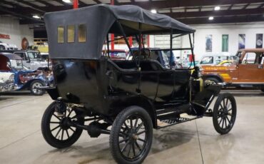 Ford-Model-T-Berline-1913-7