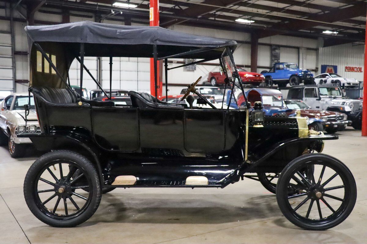 Ford-Model-T-Berline-1913-9