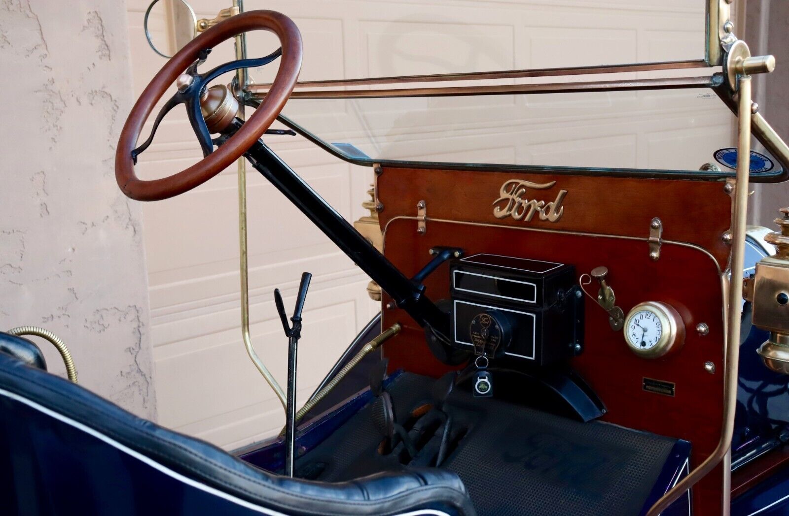 Ford-Model-T-Cabriolet-1914-16