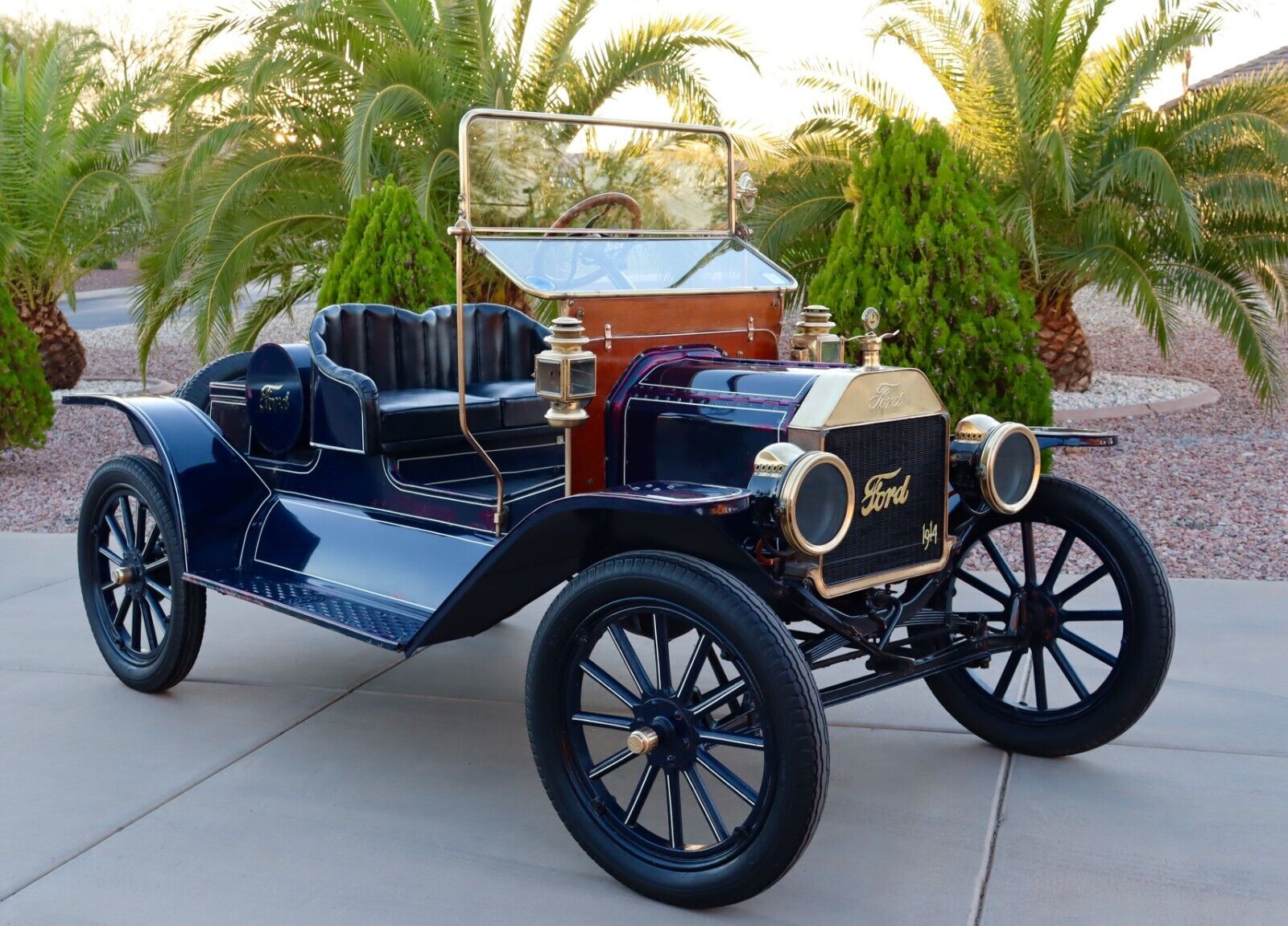 Ford-Model-T-Cabriolet-1914-23