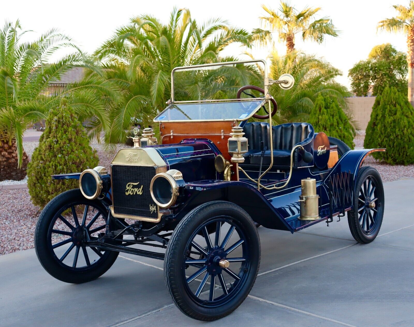 Ford-Model-T-Cabriolet-1914-24