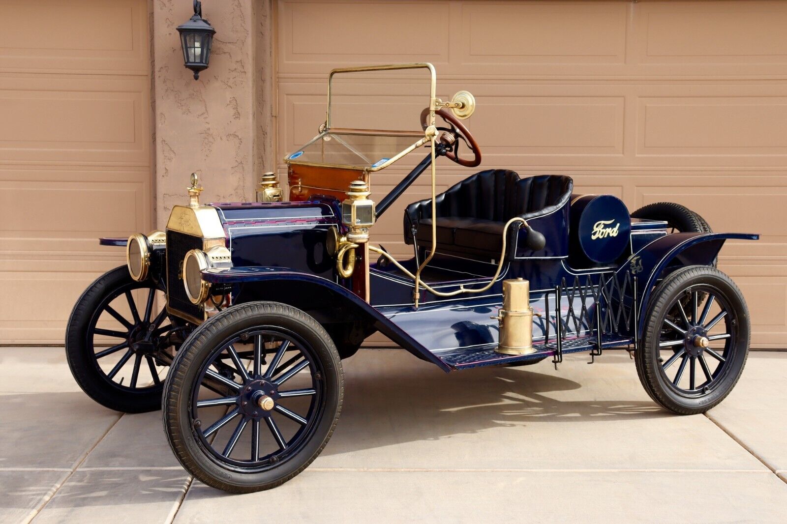 Ford-Model-T-Cabriolet-1914-5