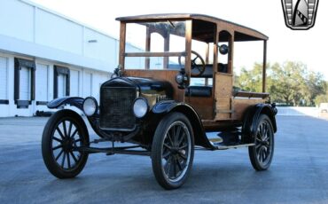 Ford-Model-T-Cabriolet-1917-2